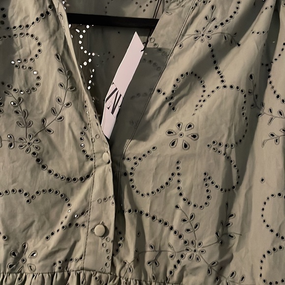 Zara Eyelet Olive Green Dress - Picture 5 of 7
